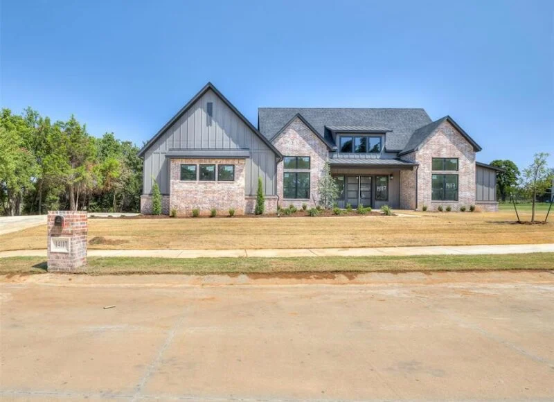 14117 N Ridge Dr photo 2