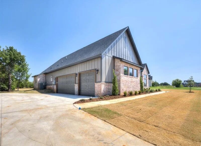 14117 N Ridge Dr photo 3